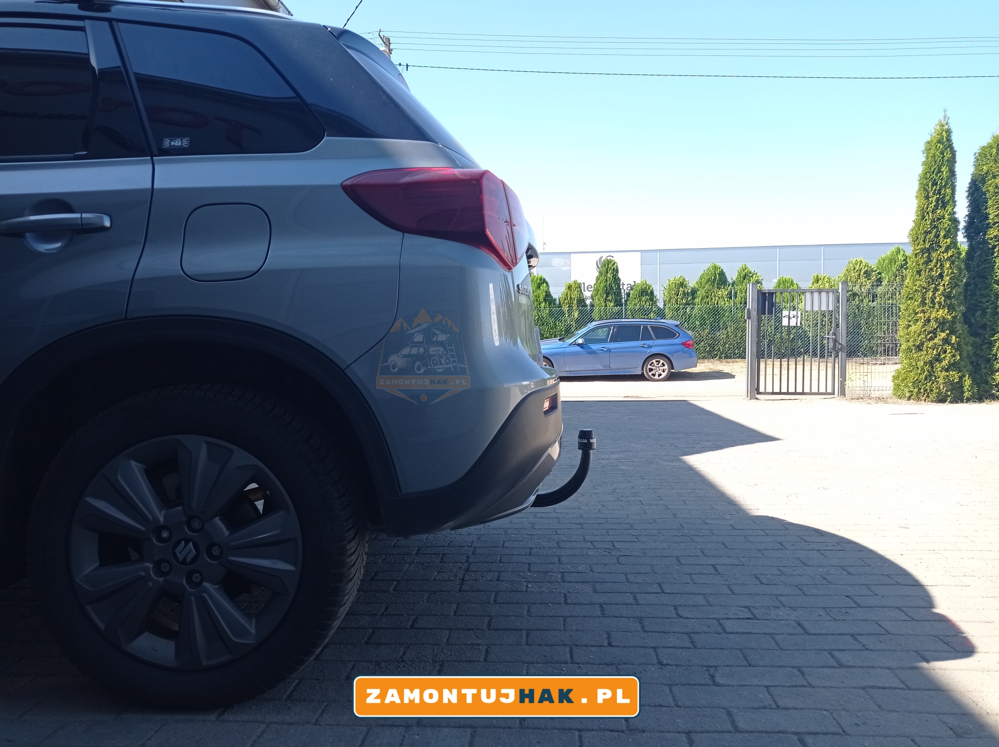 zdjecia z montazu haka holowniczego a40v suzuki vitara